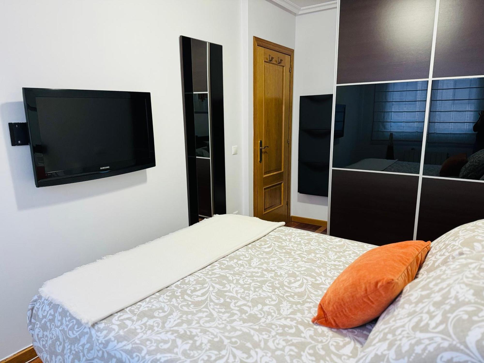 Apartamento Santa Ana - Centro De Gijon - Wifi Exterior photo